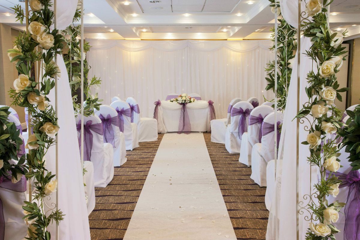 Venue Dresser.